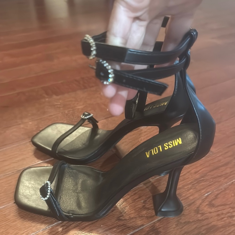Elegant Black Strappy Heels